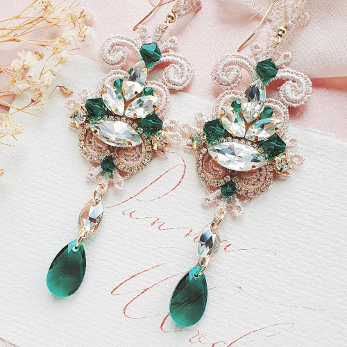 szmaragdowe-kolczyki-slubne-01